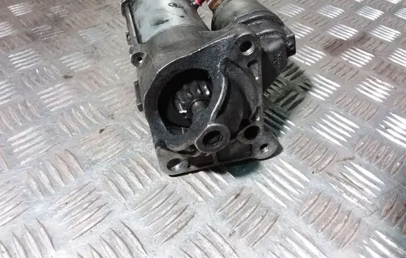 Renault Scenic II - Grand scenic II Starter motor 8200331251 D7R49