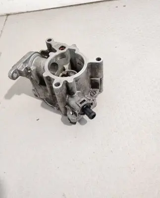 Skoda Octavia Mk2 (1Z) Vacuum pump 06J145100B 02230810 194812