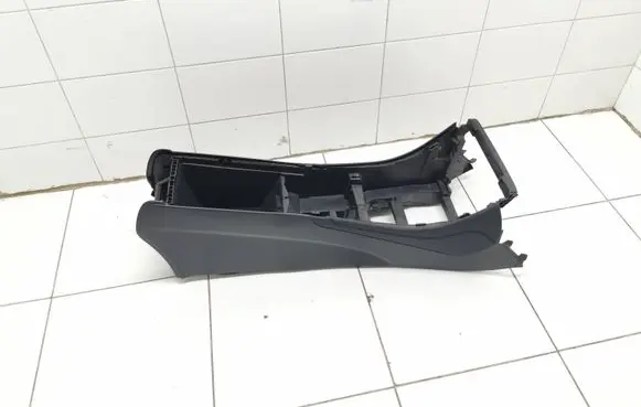 Mercedes-Benz EQC Center console A2936801500 0000662559 20201204D138