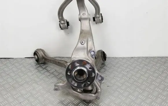 Mercedes-Benz S AMG W222 Front wheel hub spindle knuckle A2221901