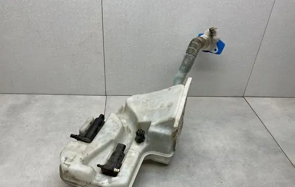 Audi A3 S3 8V Windshield washer fluid reservoir/tank 5Q0955453R