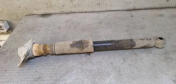 Volkswagen Jetta V Rear shock absorber/damper