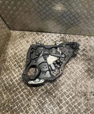 Mercedes-Benz CLA C117 X117 W117 Rear window lifting mechanism without motor A1177300279 1177300279
