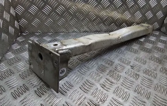 Peugeot 308 Front bumper support beam