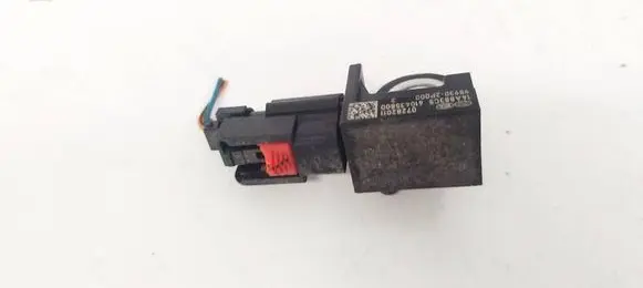 KIA Sorento Airbag deployment crash/impact sensor 959302P000 95930-2P000