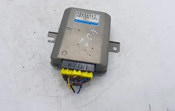 Mitsubishi Pajero Other control units/modules MB686443 G0T10871M1