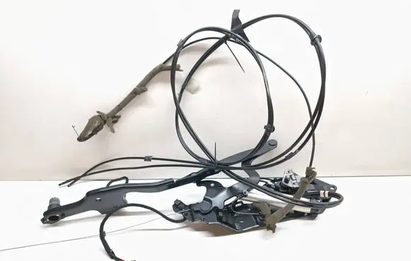 BMW 1 E82 E88 Convertible roof hinge 7174773