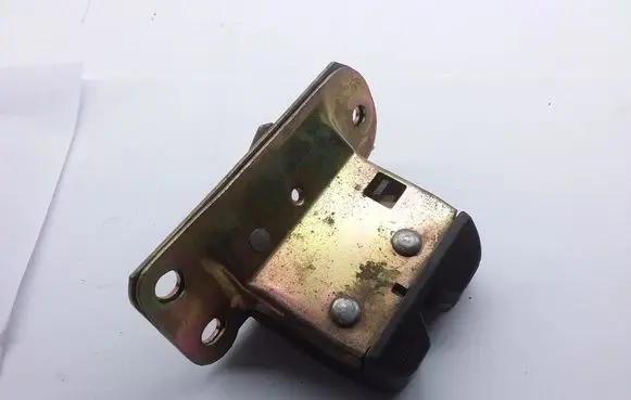 Volvo S40, V40 Tailgate/trunk/boot lock/catch/latch 0798