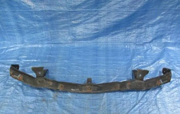 Mitsubishi L200 Front axle beam 