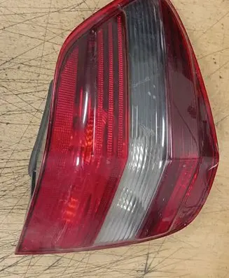 Mercedes-Benz ML W164 Rear/tail lights 404101L