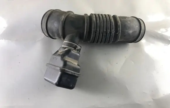 Mitsubishi Pajero Pinin Air intake duct part MR539023