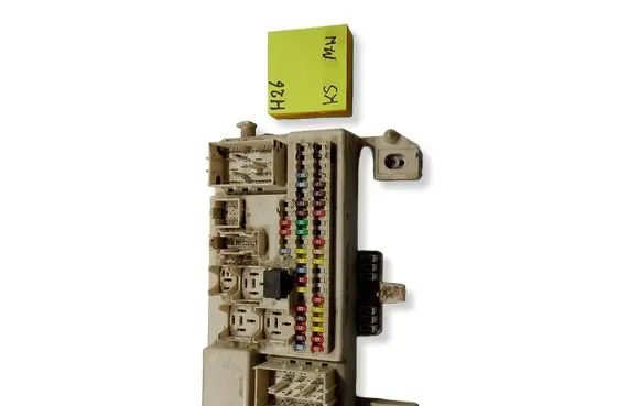 Mazda 3 I Fuse module BP4K66730C