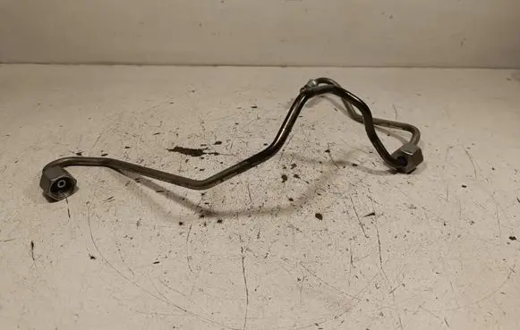 BMW 4 F32 F33 Fuel injector supply line/pipe 