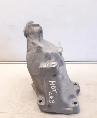 Mercedes-Benz E W212 Engine mounting bracket A6512233504 AC48000