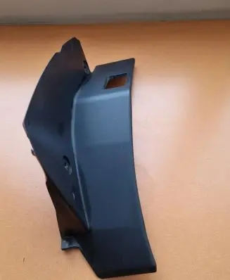 Rear/tail light trim molding