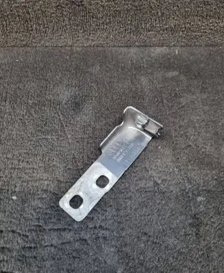 Audi A4 S4 B9 Fender mounting bracket 8W0821433B