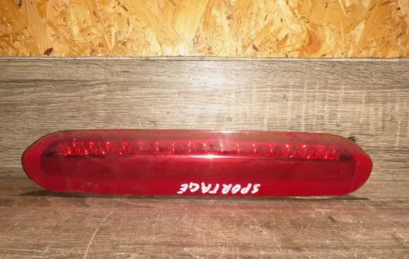 KIA Sportage Third/center stoplight 927000Z0
