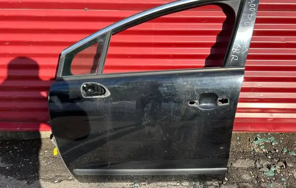 Peugeot 3008 I Front door