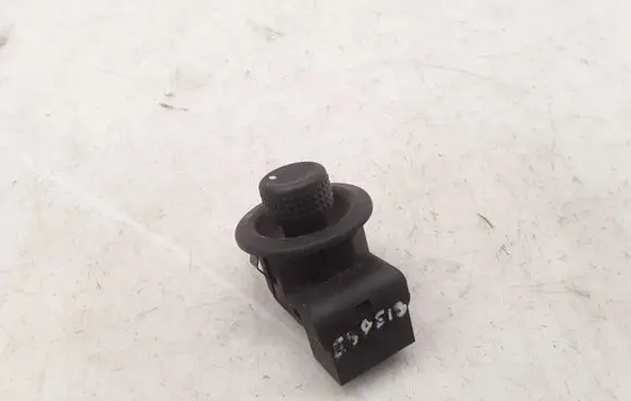 Renault Espace III Wing mirror switch