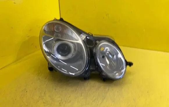 Mercedes-Benz E W211 Headlight/headlamp A0028202426