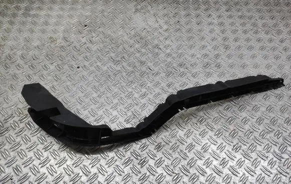 Volkswagen PASSAT B7 Rear bumper mounting bracket 3AE807393