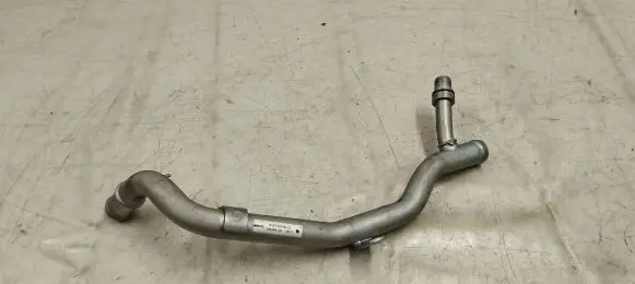 Mercedes-Benz A W176 Engine coolant pipe/hose A1332000551