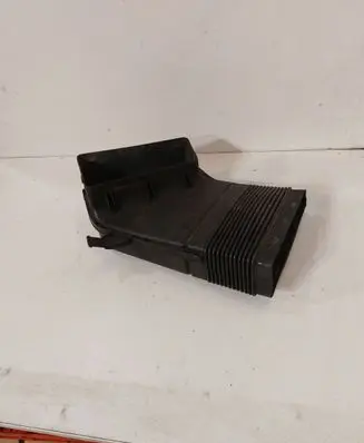 Audi A4 S4 B6 8E 8H Air intake duct part 8E0129617D