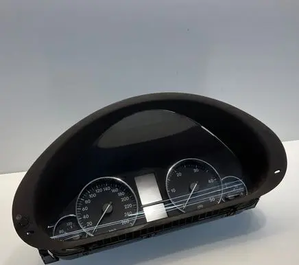 Speedometer (instrument cluster)