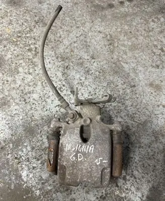 Opel Insignia A Rear brake caliper