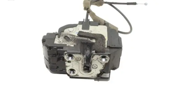 Nissan Pathfinder R51 Front door lock