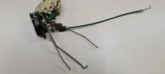 KIA Sorento Front door lock 050907
