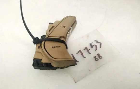 Hyundai Sonata Steering wheel buttons/switches 200008554