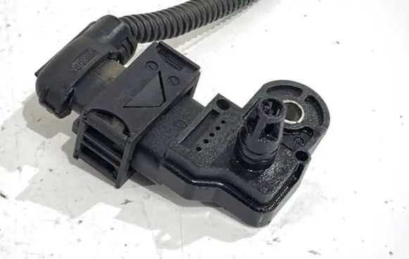 Opel Zafira B Air pressure sensor 0281002437