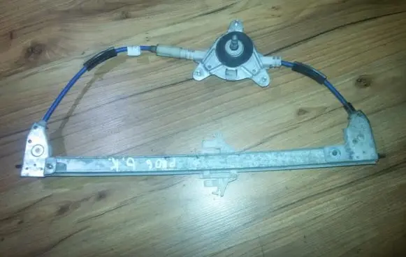 Peugeot 406 Sliding door window regulator with motor 9615037580