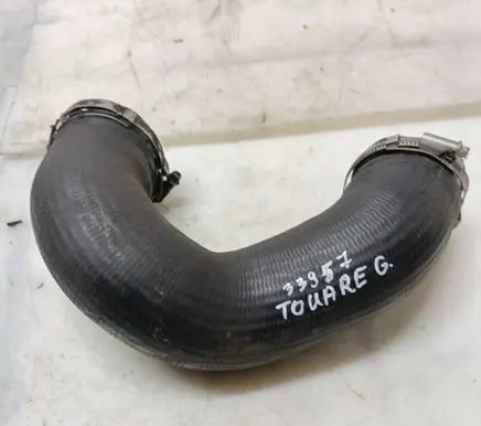 Volkswagen Touareg I Intercooler hose/pipe 7L6145972E