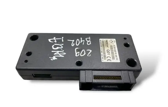 Mercedes-Benz CLK A209 C209 Phone control unit/module A2038205185