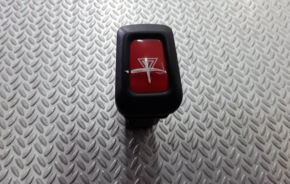 Nissan Almera Tino Hazard light switch