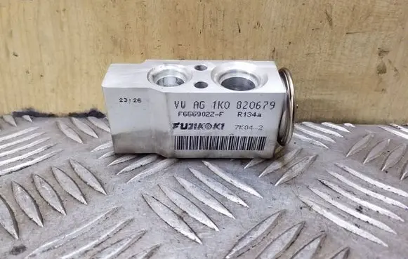 Audi TT TTS Mk2 Air conditioning (A/C) expansion valve 1K0820679