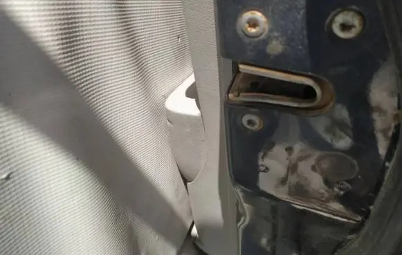 Jeep Patriot Rear door lock