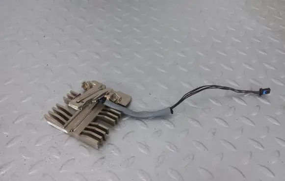 Headlight part