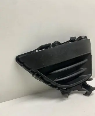 Front fog light trim/grill