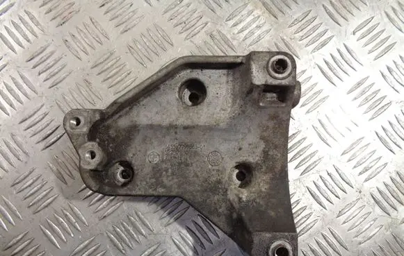 BMW X5 E70 A/C compressor mount bracket 7799863 6455779986301