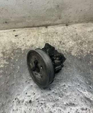 Audi A4 S4 B6 8E 8H Power steering pump