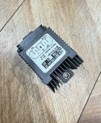 Mercedes-Benz S W220 Coolant fan relay A0275456432 898974000 ESG700