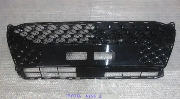 Toyota Aygo X Front bumper upper radiator grill 531110H080 531110H140