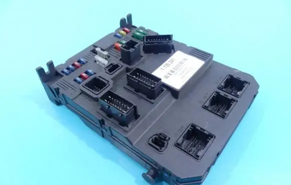 Peugeot 206 Central body control module S118085220B IMPRK1135241