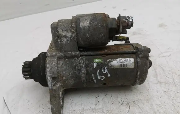 Volkswagen PASSAT B6 Starter motor 02Z911024A