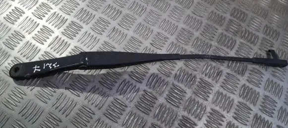 Opel Astra H Front wiper blade arm 13111222