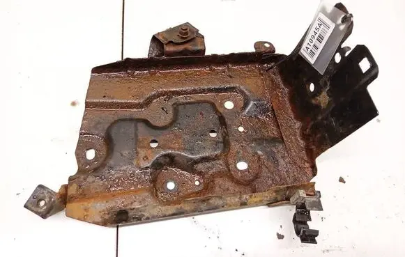 Nissan Almera Tino Battery bracket 