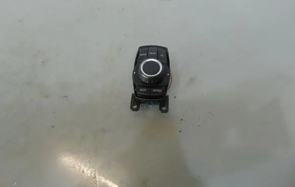 BMW 1 F20 F21 Multifunctional control switch/knob 033623101
